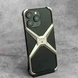 15 Pro Max Cover