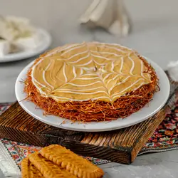 Lotus Kunafa Plate