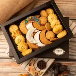Crescent Maamoul & Petit Four Box