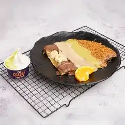 Mixed Banana Stuffed Square Crepe