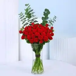 Imported Baby Rose Bouquet with Vase
