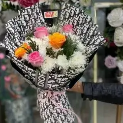 Dior Bouquet Of Mix Flowers