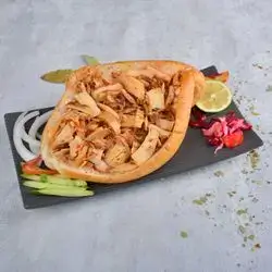 Chicken Sandwich ( Turkish Samoon)