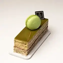 Pistachio Cake