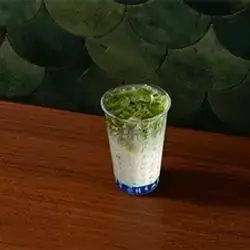 ئایس ماچا لاتەی میس ئۆکتۆ سیگناچەر