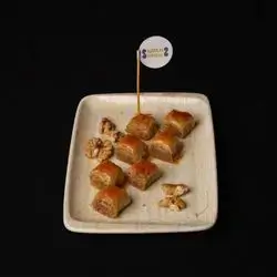 Wozel Baklava walnut