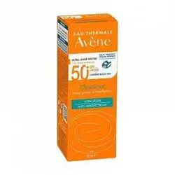 Avene Ultra Large Spectre Cleanance SPF 50+ Anti-Imperfections