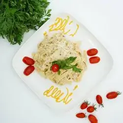 Fettuccine Alfredo