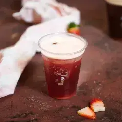 Ice Strawberry Tea