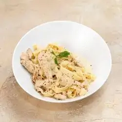 Fettuccine Alfredo