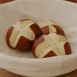 Pretzel Roll