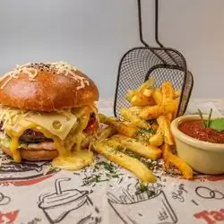 Meat Burger With Cheese