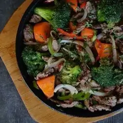 Sizzling Beef