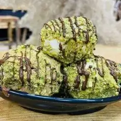 Ice cream Scoop Full Pistachios And Nutella