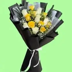 Yellow & White Rose Bouquet