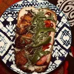 Sandwich Shifta