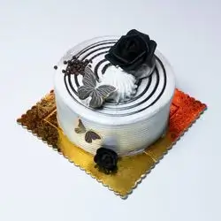 کێکی ڕۆژی لەدایک بوون - مامناوەند