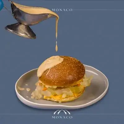 Chicken Cheetos Burger
