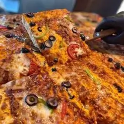 Large Spicy Pizza - 1 Slice