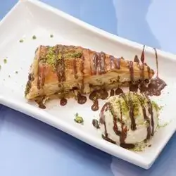 Pistachio Baklava With Ice Cream