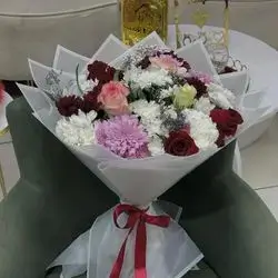 Dawood And Rose Bouquet 30 Flowers
