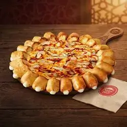 CHB BBQ Chicken Pizza