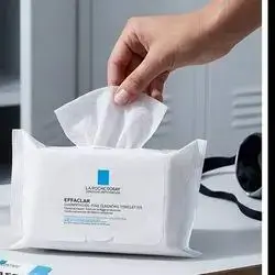 La Roche-Posay Effaclar Clarifying Oil-Free Cleansing Towelettes (25 Wet Towelettes)