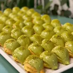Clear Pistachio