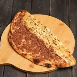 Closed Pastry With Meat