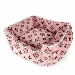 E137 – Louis Vuitton Pet Bed