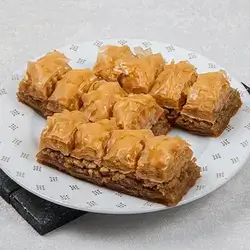 بقلاوة جوز مبشور