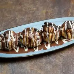 Oreo Eclair