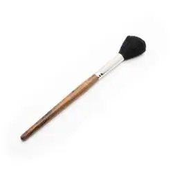 Artisian brush