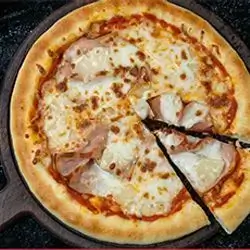 Hawaiian Pizza