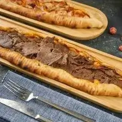 Beef Shawarma Pide
