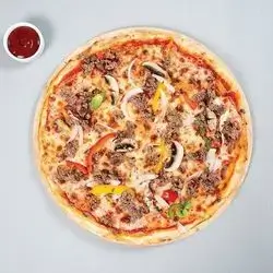 Vegetable And Minced Meat Pizza