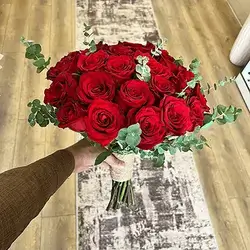 Bouquet of 15 Red Roses