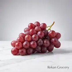 0.5 kg Red Grapes