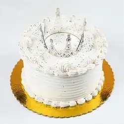 Vanilla Birthday Cake with Crown Decoration - K3
