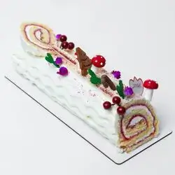 Buche De Noel Strawberry