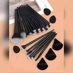 MAANGE 26pcs Makeup Brush Set, Travel Portable, Includes Soft Makeup Brushes, Velvet Powder Puff And Mini Finger Makeup Sponge