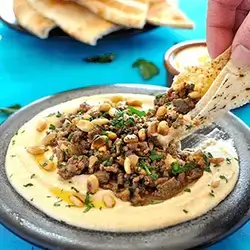 Hummus with Meat
