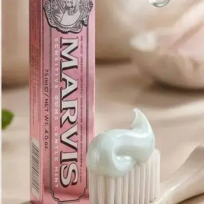 Marvis Sensitive Gums Gentle Mint Toothpaste