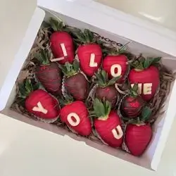 Strawberry Chocolate Box ( I Love You)