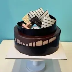 Cake chocolate for 20 people