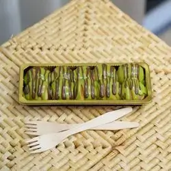 Mini Pancake With Pistachio Sauce