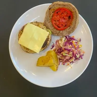 Chicken Burger (320 Calories)