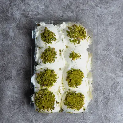 Milk And Pistachio Ice Cream - Half Kilo