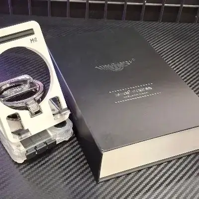 Bentley Speaker + stand