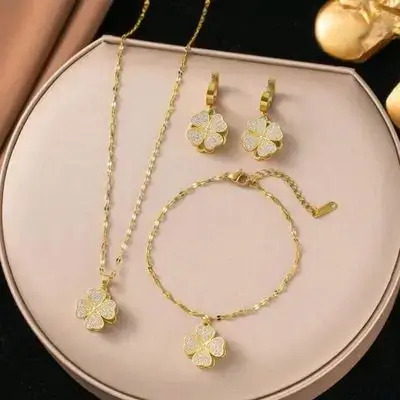 Clover Zircon Necklace, Bracelet and Earrings